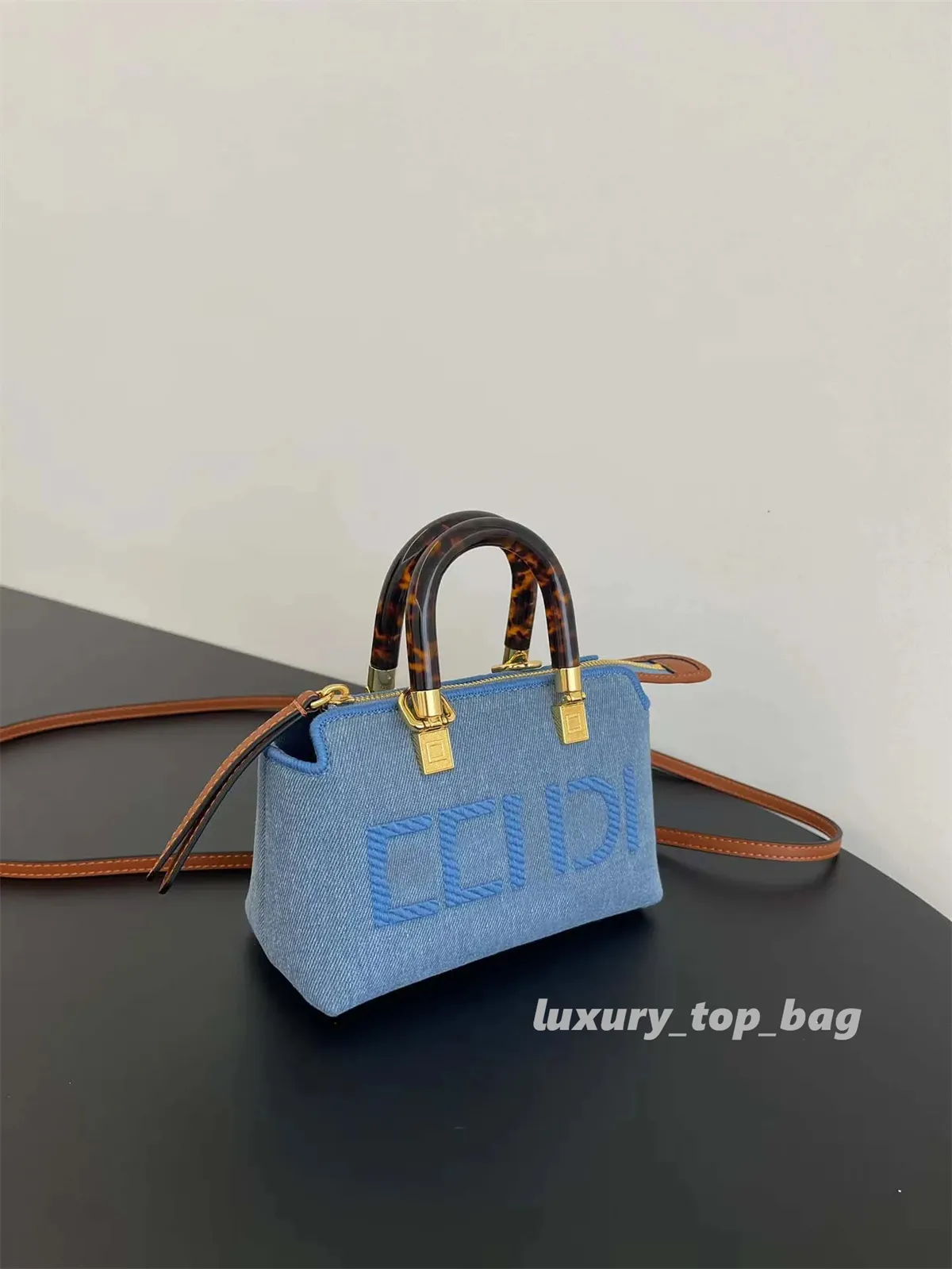 10A Mini bolsa crossbody feminina clássica bolsa de ombro parte dourada bolsas da moda