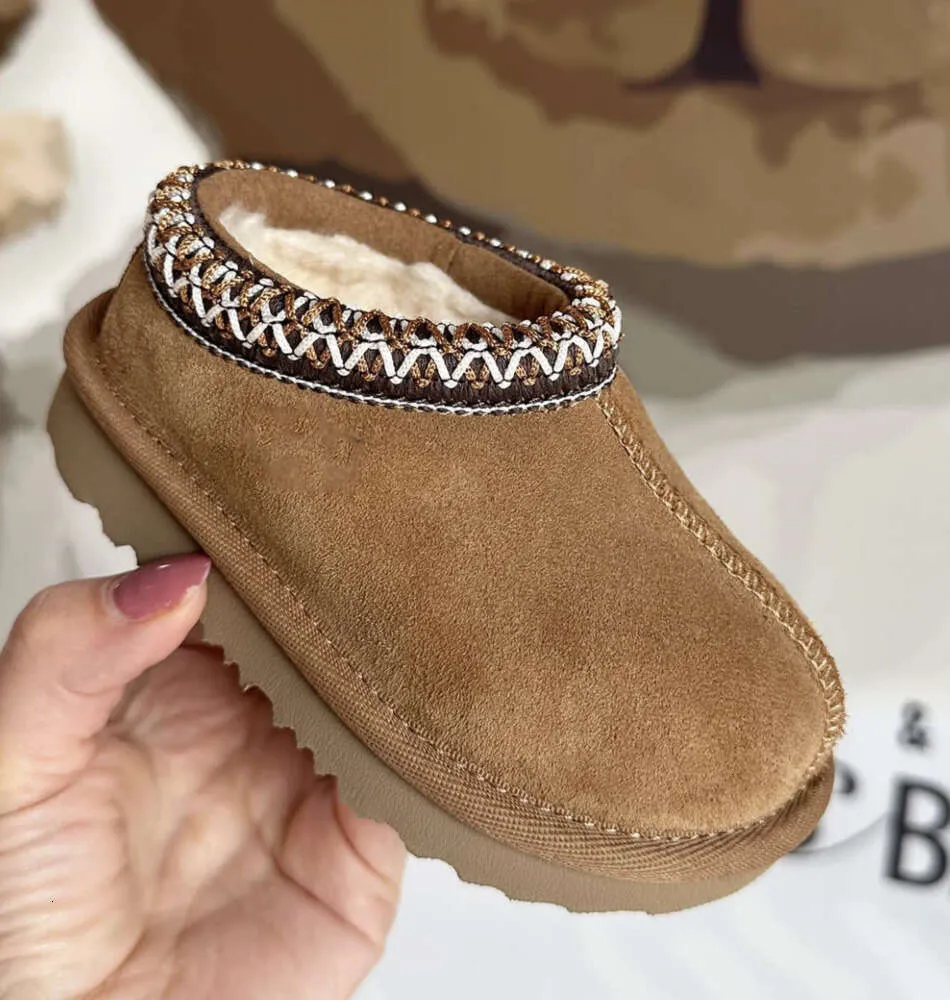 Tasman II-slippers voor peuters Tazz-babyschoenen Kinderen Kastanjebont Slippers Schapenvacht Shearling Klassiek Ultra Mini-laars Wintermuiltjes Instapper Wol Little Big702