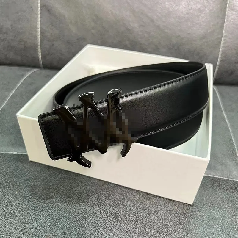 2023 med Box Mens Designer Belt för män lyxiga modeföretag Bälten Kvinnor Ceinture Black Metal Buckle AM2 Midjeband Cintura Christmas Present