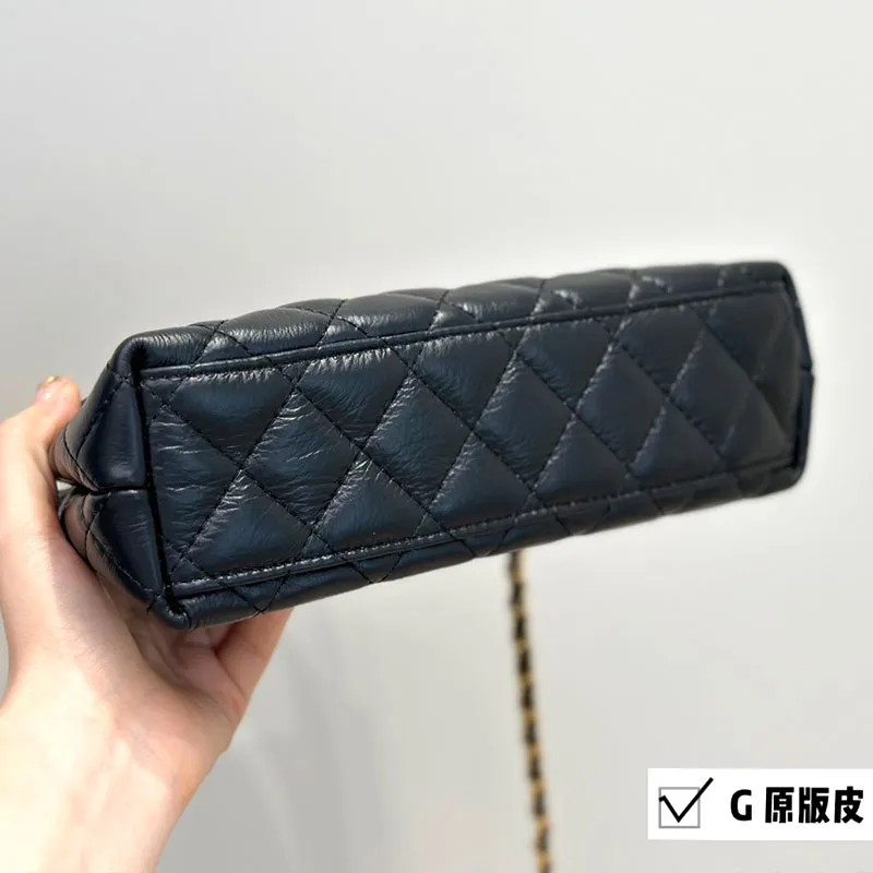 Bolsa de designer de moda O couro preto original com um toque retrô aumenta instantaneamente a bolsa de ombro tamanho 19x12cm