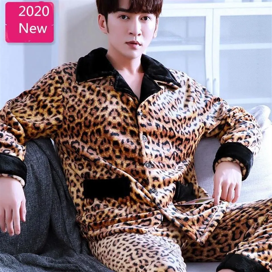 Mäns sömnkläder flanell pyjamas varm leopard sexig uppsättning toppman tjock vinterpyjama 2 -styckdräkt långa skjorta byxor hemkläder303a