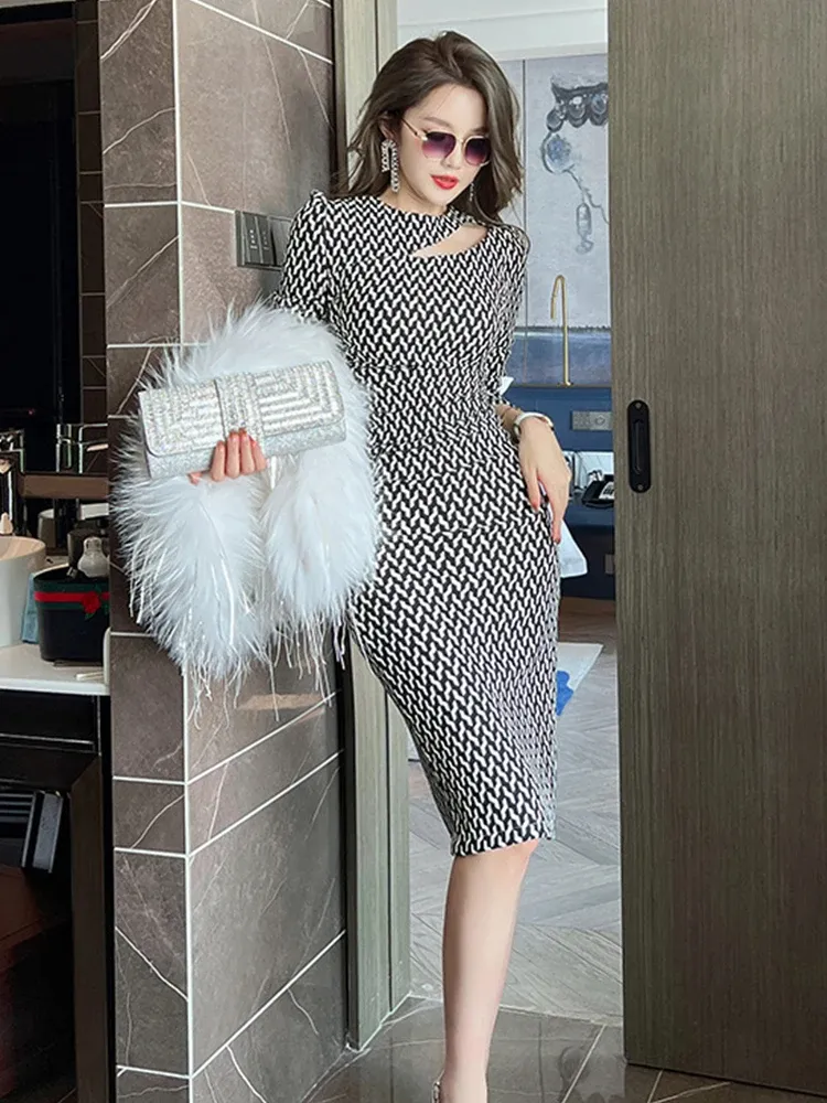 Ladies Satin Knee-Length Office Dress with Lapel Neck and Cap Sleeves for Summer from Dhgate Basic & Casual Dresses - price 46.21 Ladies Satin Knee-Length Office Dress with Lapel Neck and Cap Sleeves for Summer from Dhgate Basic & Casual Dresses - price 46.21