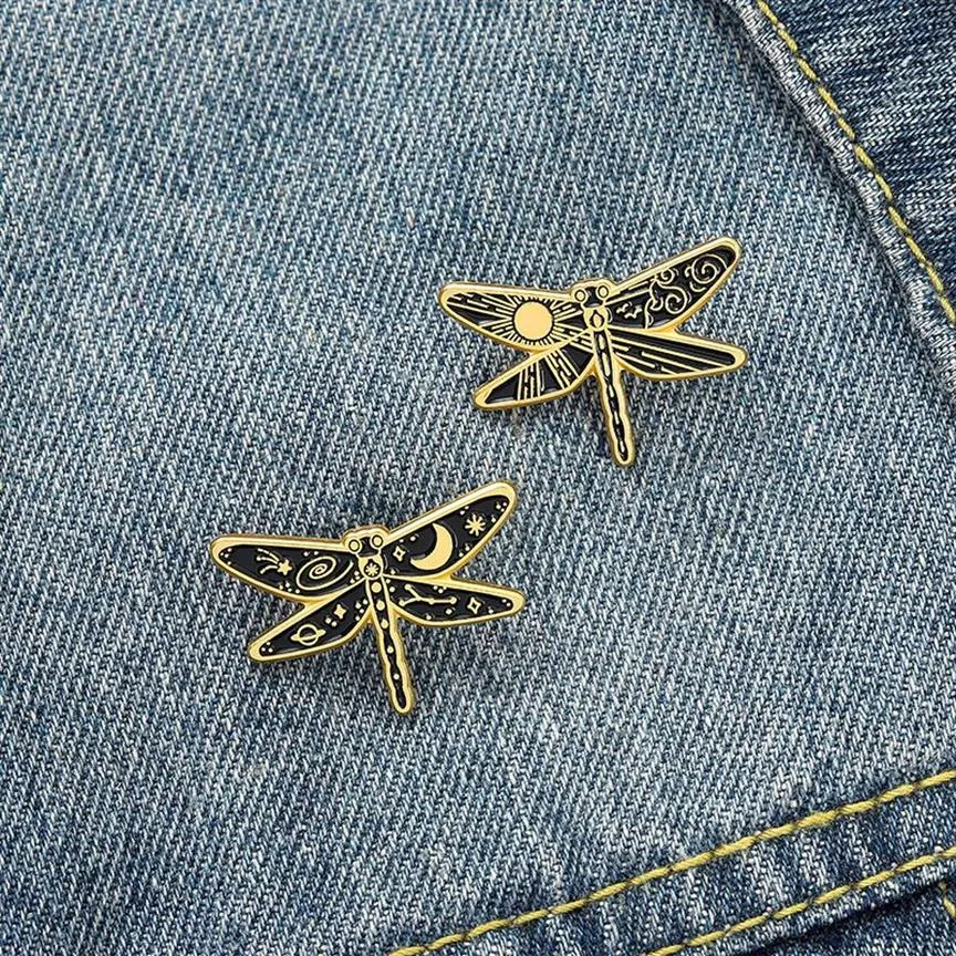 Cartoon Insect Dragonfly Clothes Brosch Sun Moon Star Paint Animal Pins For Women Sweater Kjolväskor Alloy Badge Jewelry Accessori275B