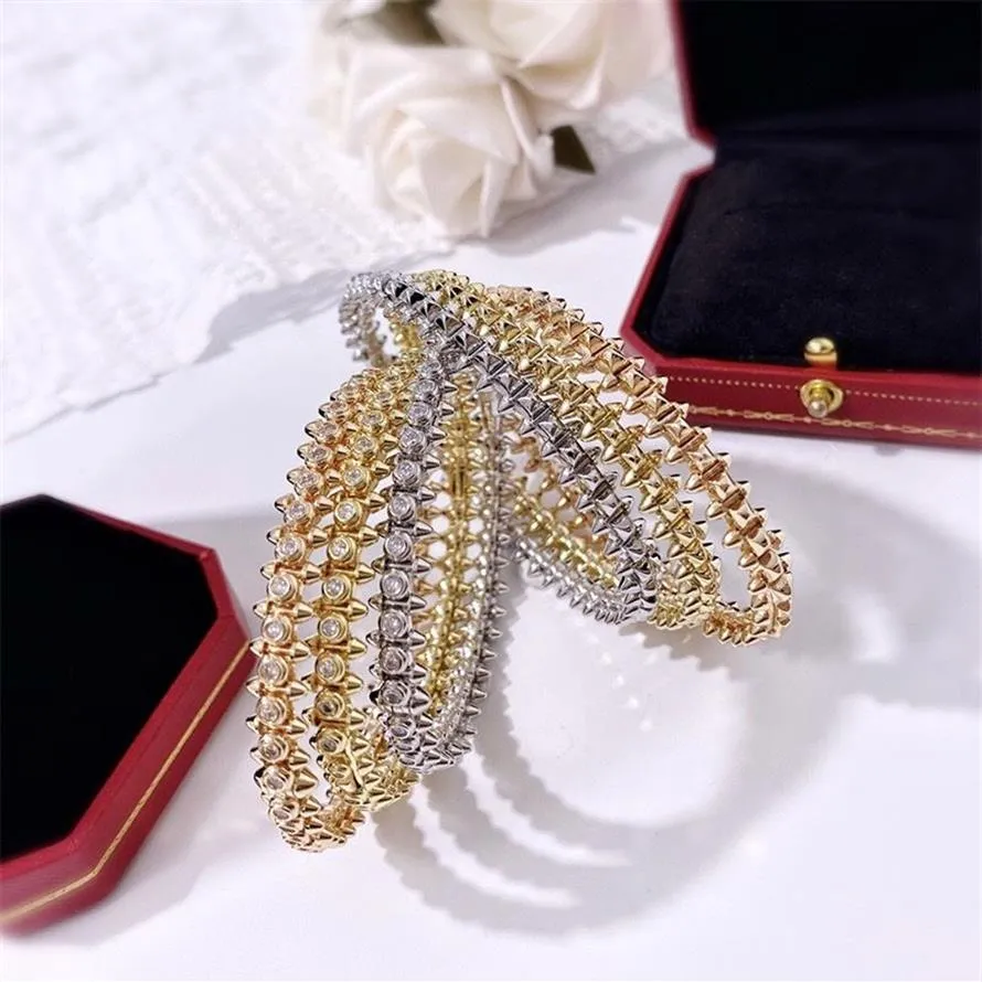 Classic Diamond Letter hollow Dangle Hard Bracelet Stone Luxury Designer jewelry Bijoux For Lady Famous Wedding Party With Box PS4206o