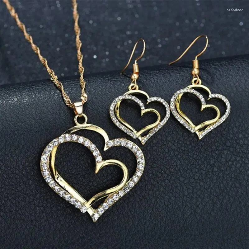 Collana di orecchini set 3 pezzi di gioielli a forma di cuore di ciondolo con ciondolo da donna, festa di nozze, accessorio da sposa