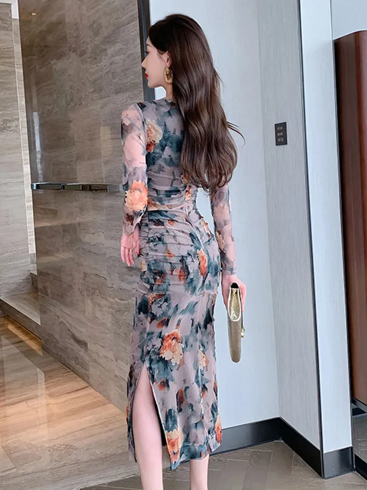 green emerald velvet dress Elegant Solid Satin Twist Midi Dress for Women main image 0