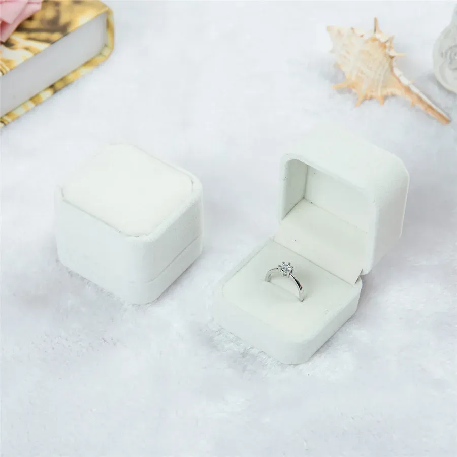 Fashion Velvet Jewelry Boxes cases For only Rings Stud Earrings Jewelry Gift Packaging Display Size 5cm45cm4cm7149463