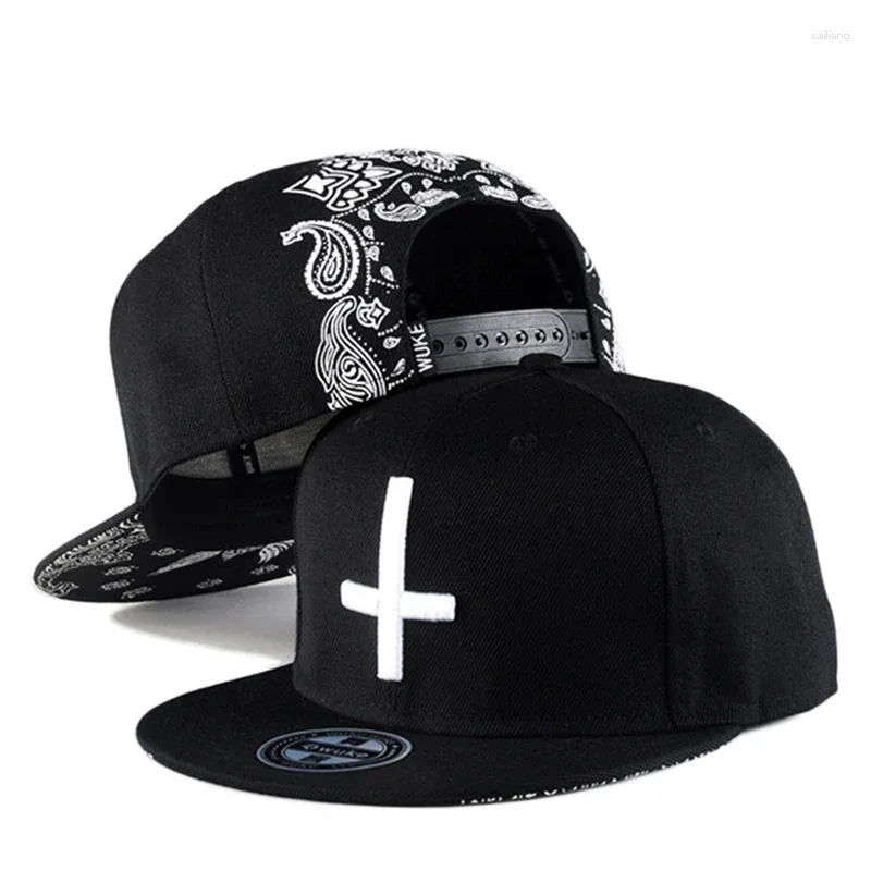 Casquettes de baseball Mode Hommes Femmes Casquette de baseball Croix Broderie Tendance Street Dance Hip Hop Snapback Kpop Sports Été Soleil Chapeaux Plats MZ0204