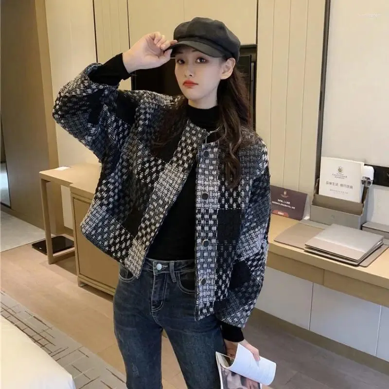 Damenjacken Damen Koreanischer Stil Tweed Kurze Jacke Frauen 2023 Herbst Winter Elegante weibliche Mode Plaid Mantel Top A12