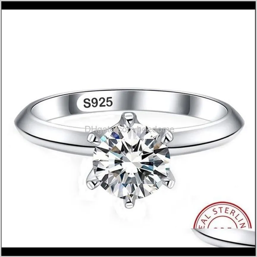 Band smycken droppleverans 2021 White Solitaire Ring 925 Sterling Sier Diamond Engagement Wedding Rings for Women UVTRB300M