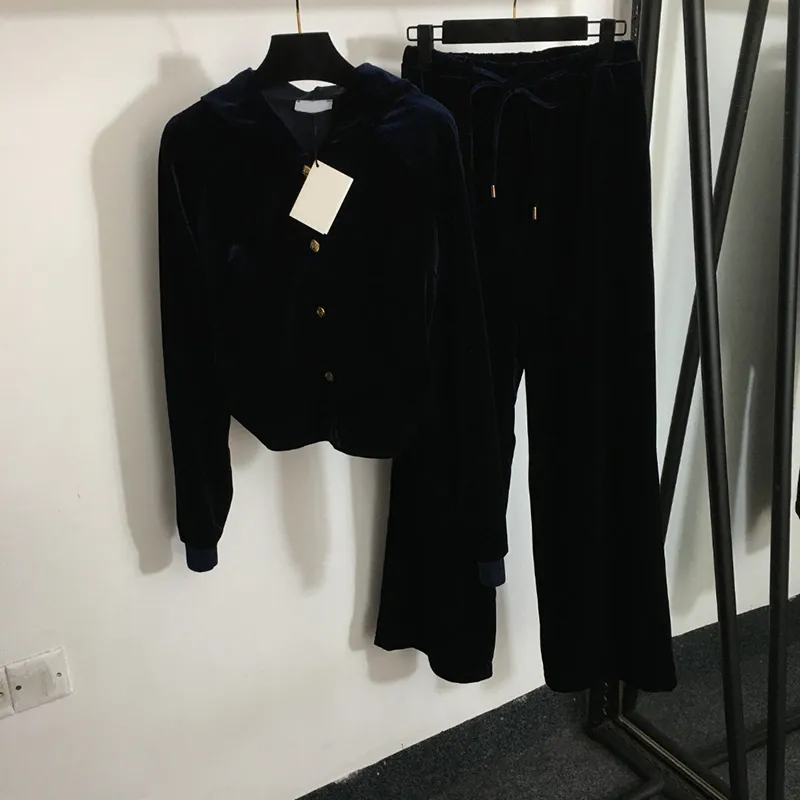 Tute casual in velluto Tuta sportiva di lusso da donna Pantaloni da giacca firmati con bottoni dorati Tuta da due pezzi di marca femminile