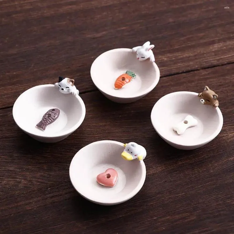 Candle Holders Fragrance Cone Coil Cute Small Animals Multifunctional Resin Ash Catcher Incense Holder Incesence Stick Censer Rack