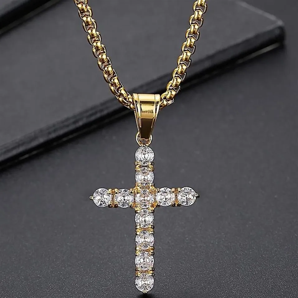 Chaînes de luxe Plaqué or en acier inoxydable CZ Croix Pendentif Collier pour hommes Femmes avec boîte de 60 cm Chaîne de fête pour hommes 2306