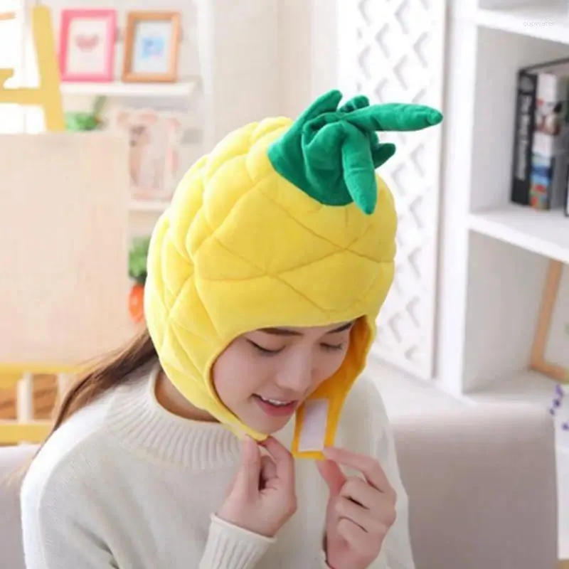 Berets Japanische Lustige Ananas Früchte Plüsch Hut Weihnachten Halloween Cosplay Party Kostüm Kappe Winter Kopfbedeckung Po Prop