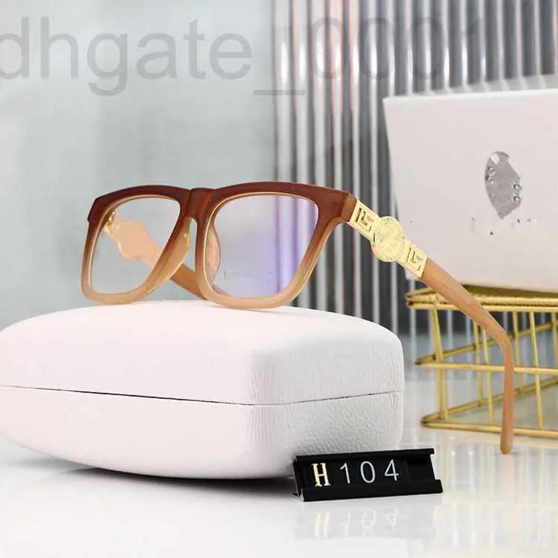 Sunglasses Frames Designer 2023 New Box Glasses Frame Men's Simple Small Frame Can Be Equipped with Myopia Glasses Female Optical Lens Frame NFN5