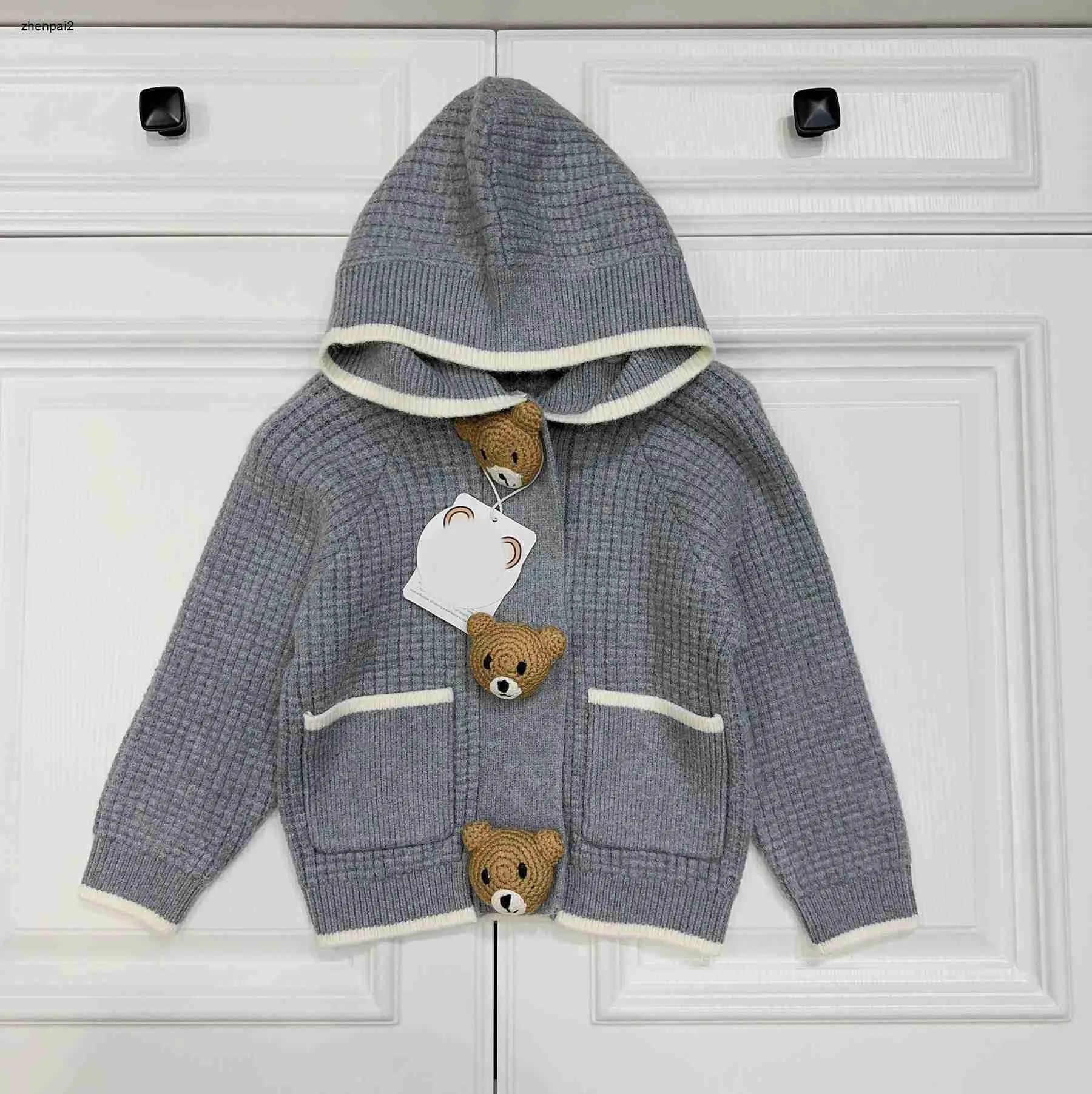 designer di lusso per bambini Cardigan con cappuccio moda bambino Maglione lavorato a maglia Taglia 100-160 CM Decorazione con bottoni per bambola lavorata a maglia Giacca per bambini Aug16