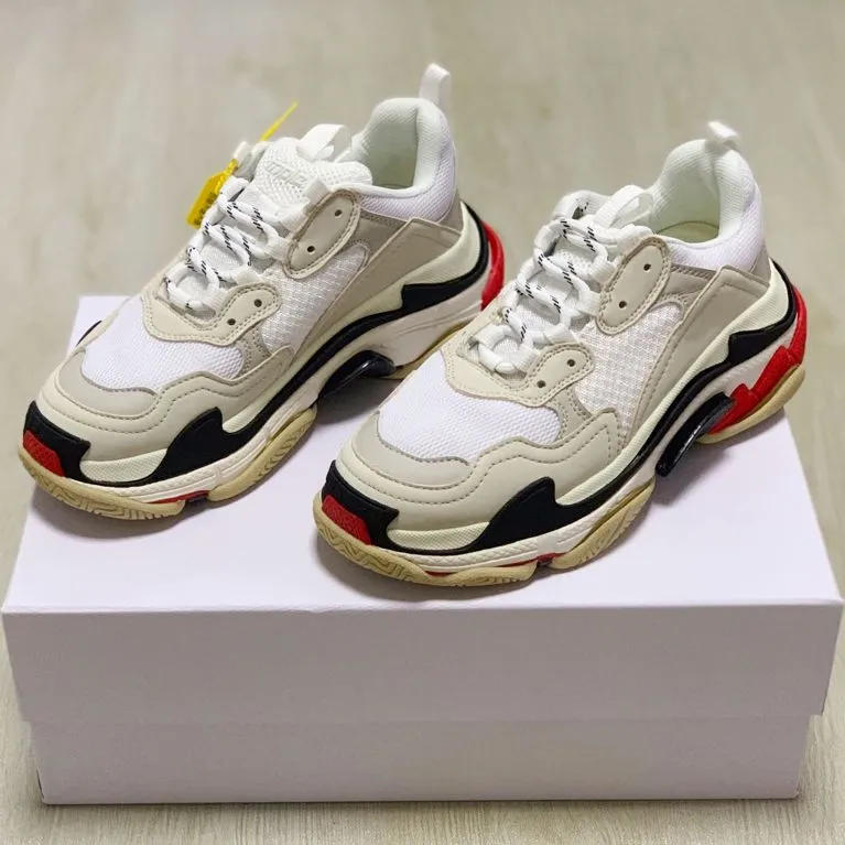 Designer Triple S Women Casual Shoes sneakers platform black white grey red pink blue Royal Neon Green Ladies trainers sports sneaker shoes Running shoes