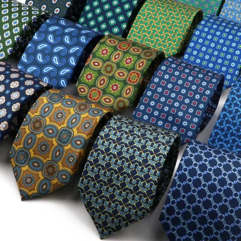 Bow Ties High Quality Soft Silk 51Colors Fashion 7.5cm Geometric Mönster Slips för män Bröllop Business Meeting Suit