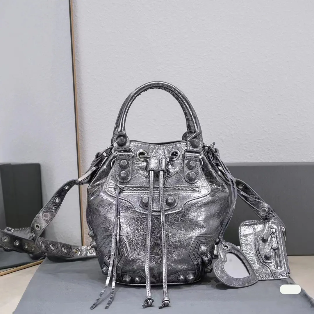 Top Luxury Designer Le Cagole Borsa a tracolla per moto Borsa tote da donna Borsa moda donna Reteo in pelle Tracolla rimovibile nero grigio Argento