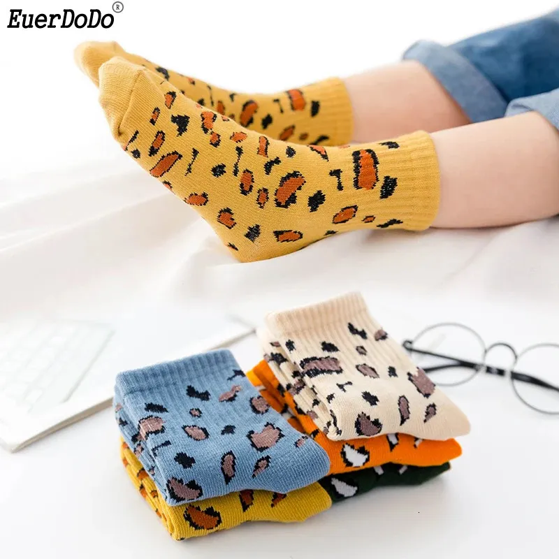 キッズソックスキッズソックス5pcs/lot cotton leopard Socks for Girls Boys Socks 5ペア子供