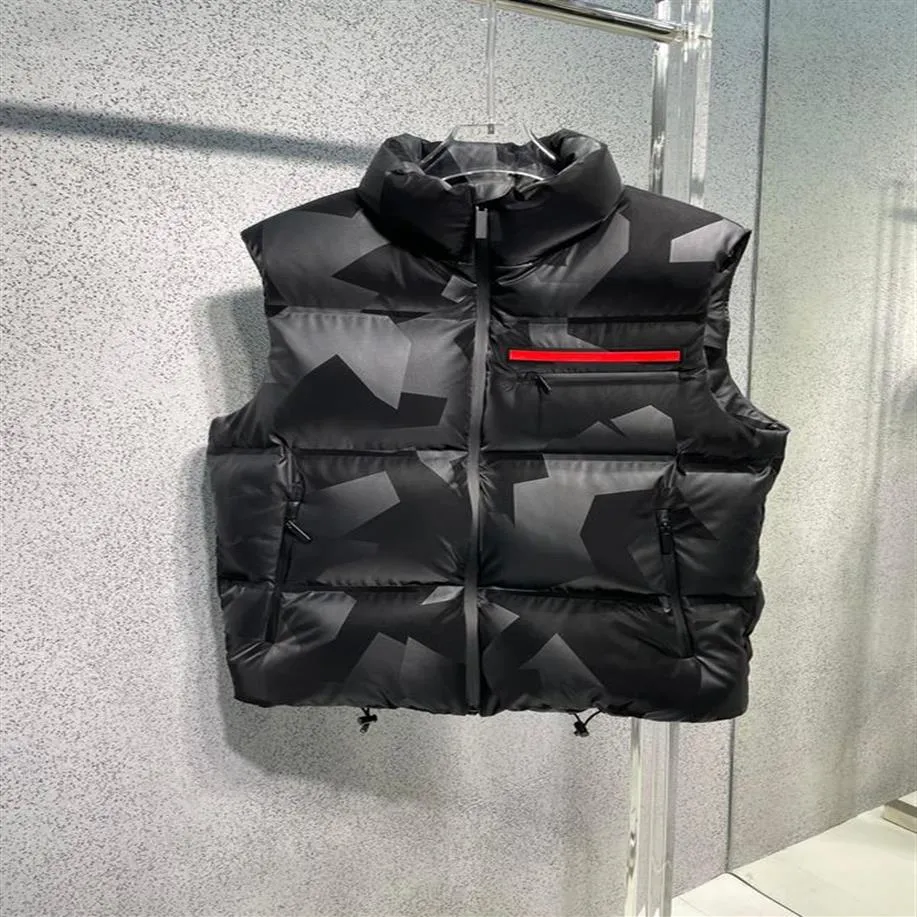 Winter 2022 handsome down vest fashion camo thermal vests high quality zipper collar design luxury top mens vest3321