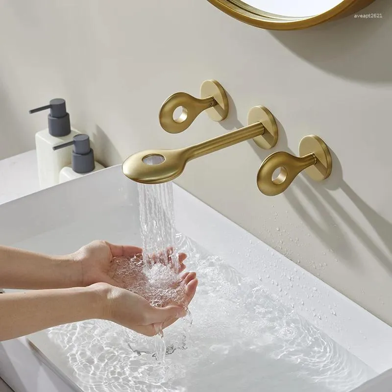 バスルームシンク蛇口壁掛け真鍮蛇口高品質の豪華な芸術的デザイン2つのハンドル洗浄流域ブラッシングゴールド/ブラック