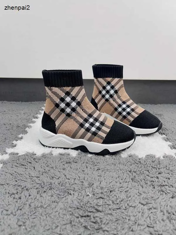 luxe designer kinderlaars snowboots kinderen baby coole sokschoenen vintage jongen outdoor laarsjes winter sneaker Inclusief merk schoenendoos