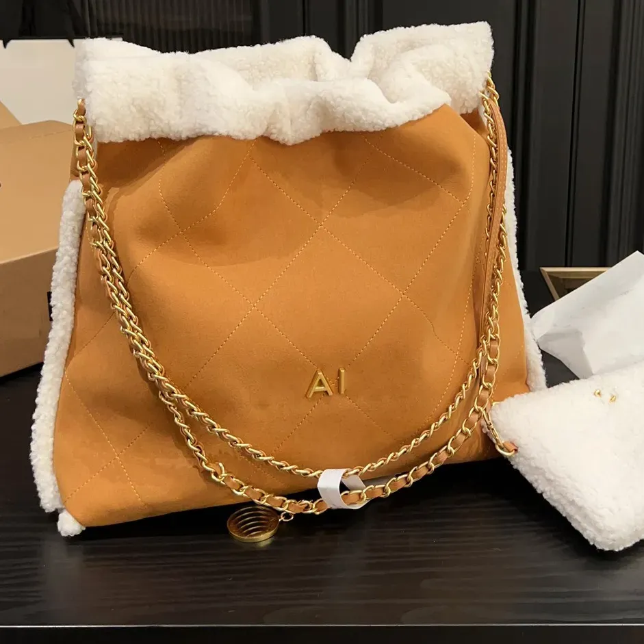 Bolsa feminina de luxo cordeiro lã camurça saco de lixo outono/inverno bolsa ombro crossbody bolsa grande capacidade camurça cordeiro G2310162PE-6