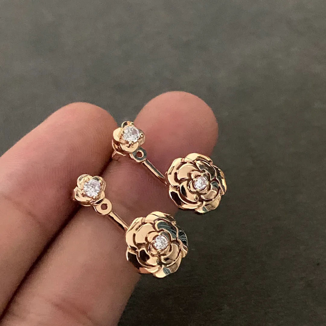 2023New Stud Flowers Rosegold Silver Earrings for Women European and American Simple Templaint Small Earrings Gift CHD2310134-6 Flybirdlu