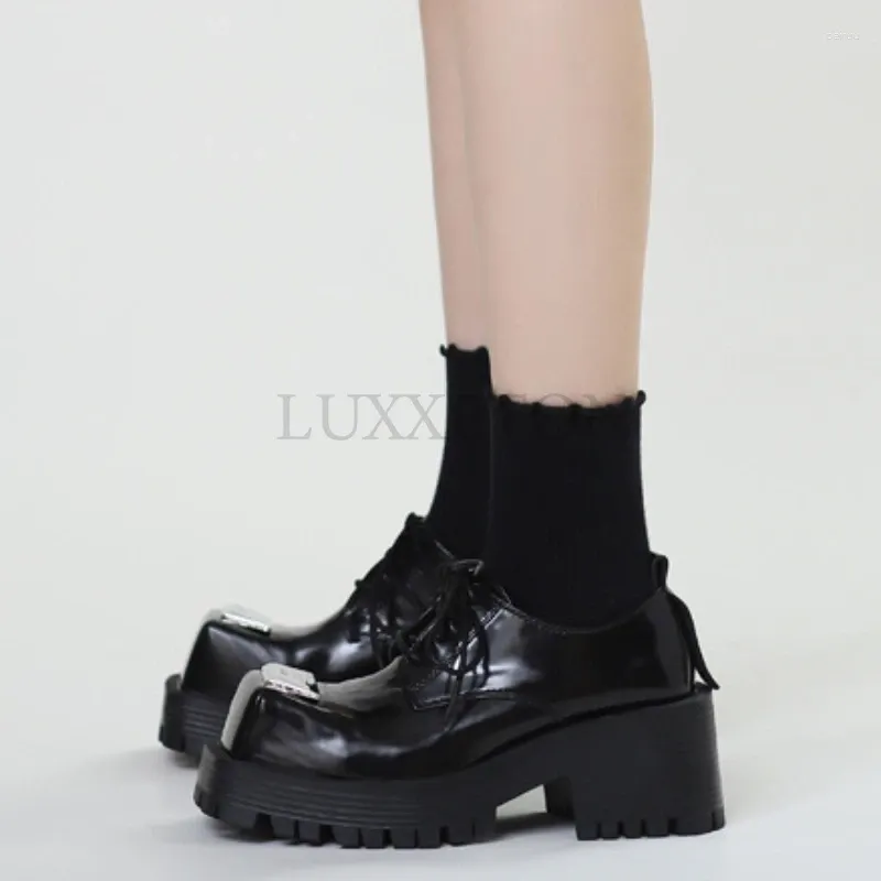 Sapatos de vestido Uniforme Pequeno Couro Feminino Britânico Menina Japonesa Selvagem Preto Retro Mary Jane Lolita Plataforma Low Hee