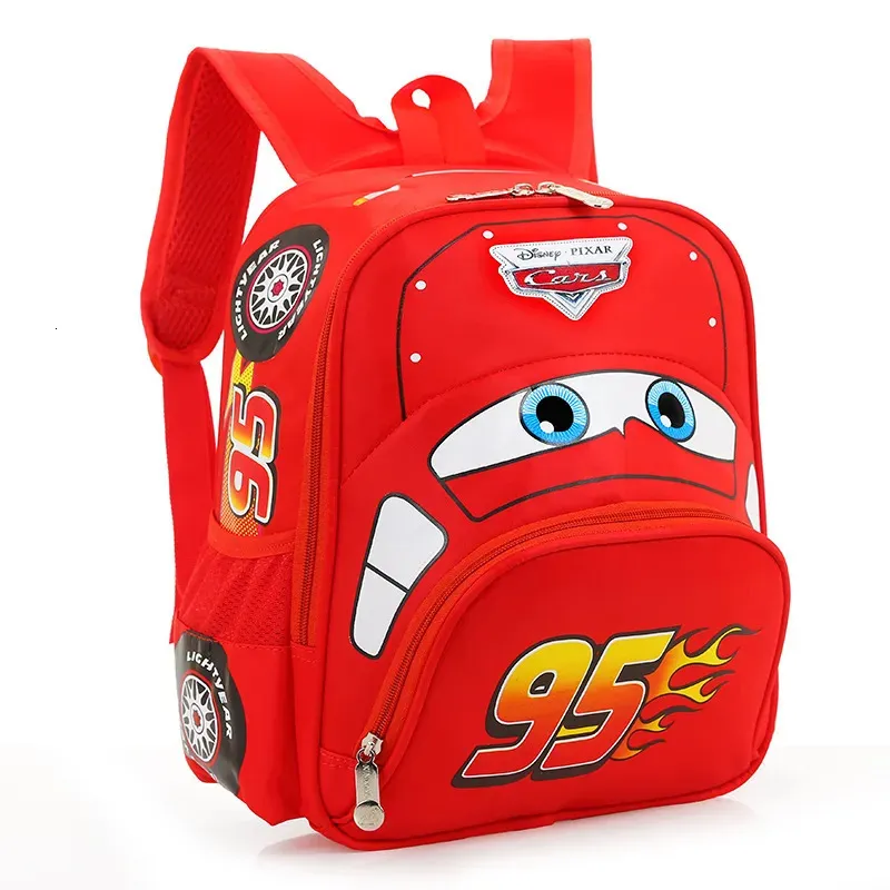 Skolväskor Diseny Cartoon Boys Car Backpack Bag Kindergarten Kids Säkerhet Ryggsäck Primärskolestudenter 3-6 år 231016