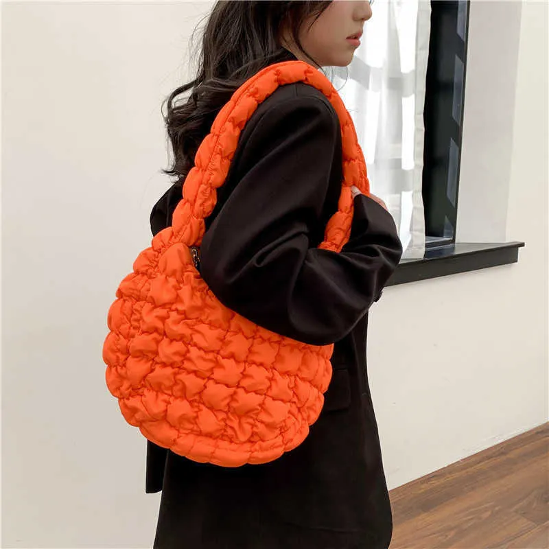 Hobo Bags Cloud Bag Geplooide Bubble Onderarm Gepersonaliseerde Niche Down Katoenen Jas Schouder Trendy Dames Puff Bag 231016