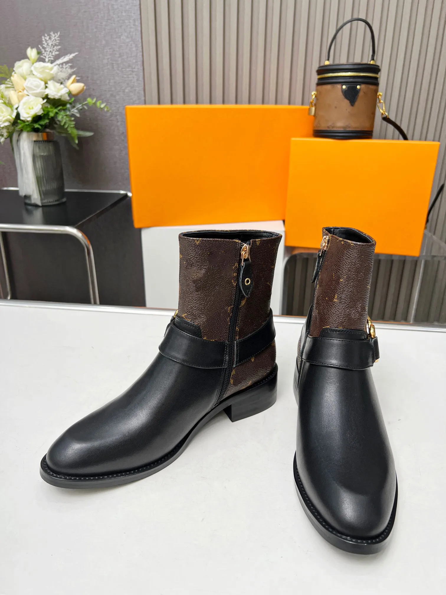 Autumn and Winter Westside Flat Ankle Boot Short Boots Genuine Leather Martin Boots Mid length Boots Flat Bottom Boots Round Toe