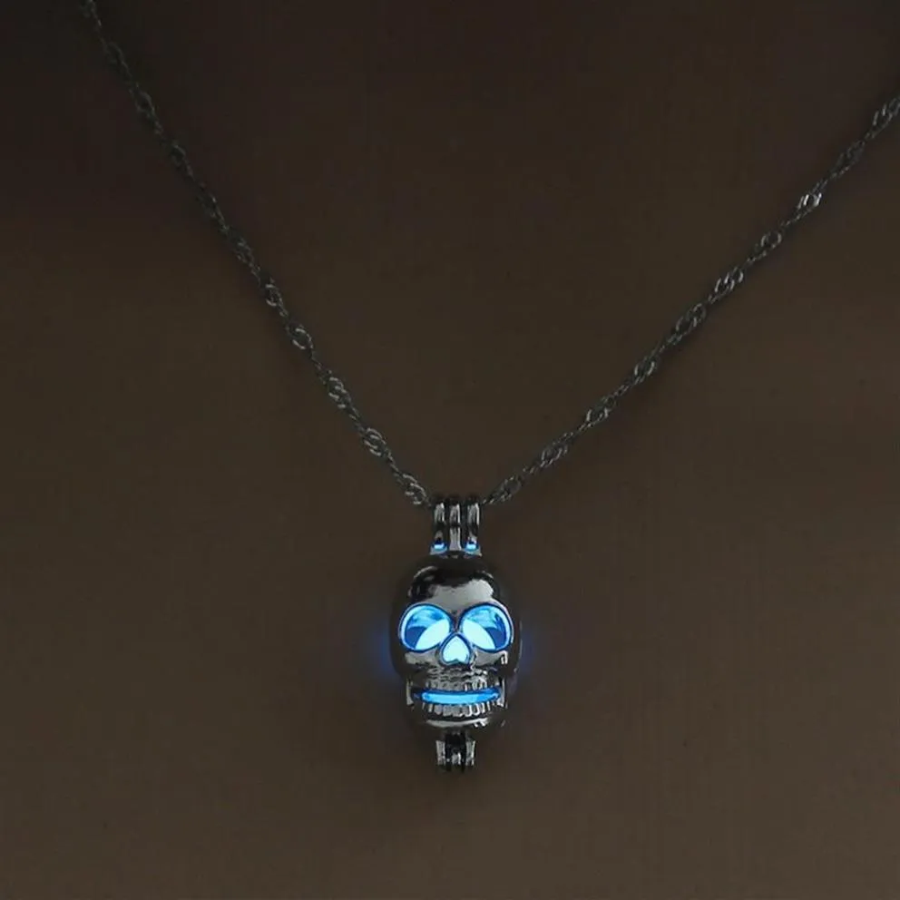 Punkowa czaszka wisząca Naszyjnik Lumowatous Jewelry Srebrny łańcuch kolorów Glow In The Dark Choker Instument Chokers327k