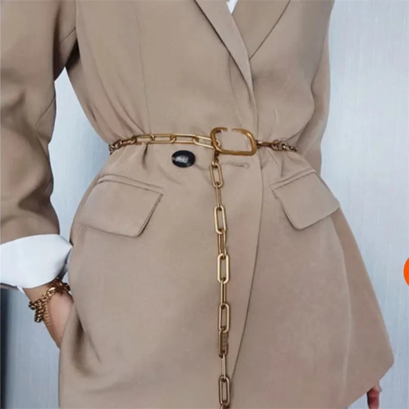 Cintura con lettera di marca di design di lusso per donna Cintura con catena in oro moda Lettere classiche Fibbia in metallo Accessori per abiti da donna Cintura