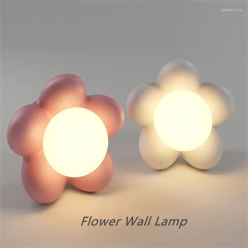 Lâmpada de parede Nordic LED Luz Originalidade Quarto Cabeceira Resina Decoração de Casa Rosa Flor Branca Loja de Café Iluminação