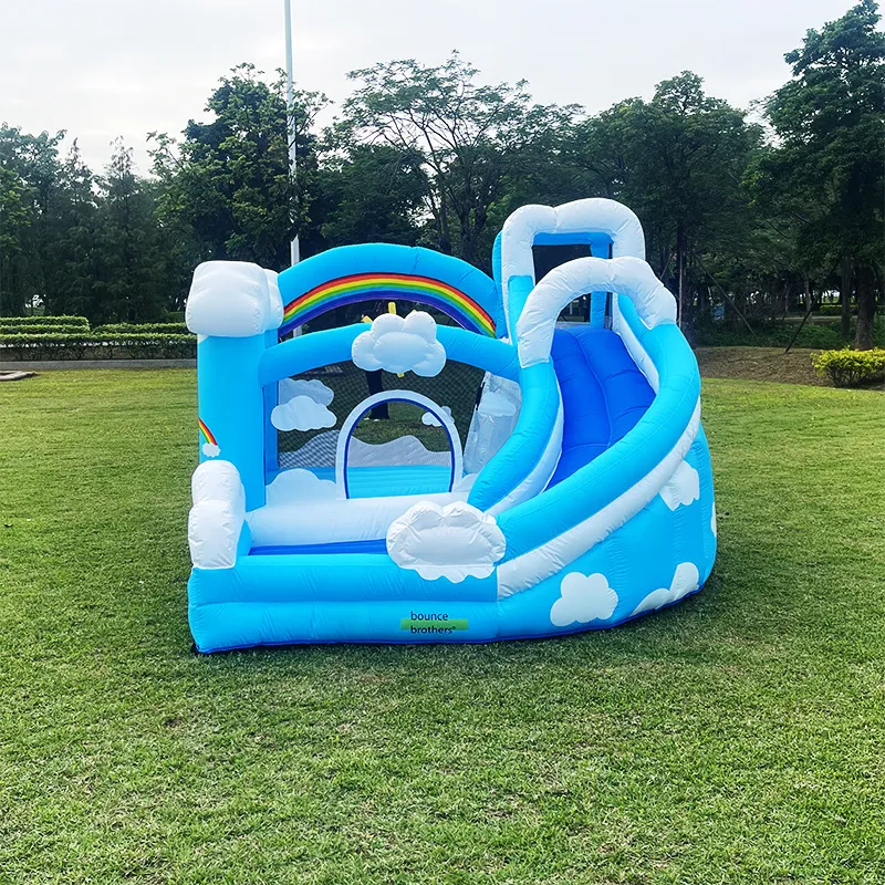 Toddler Bouncer Jumper House met schuifopnieuwsprongbare springen voor feest- en vakantiewolken Kids Playhouse Bouncy Castle Outdoor Sport Play Children Park Toys