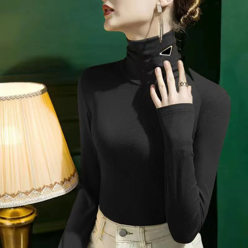 Comprar Suéter de mujer 100% de lana moderno nuevo SAGA cuello