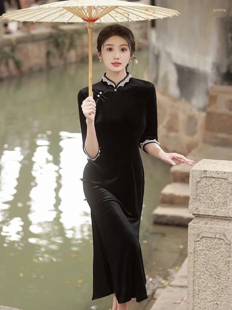 Abbigliamento etnico Velluto nero Manica a sette punti Qipao Donne eleganti Cheongsam a otto bottoni Abito tradizionale cinese retrò Hanfu Vestido