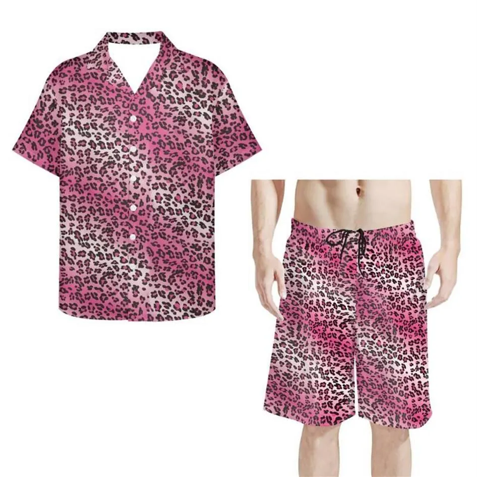 Tute da uomo Personalizzate Camicia da uomo a maniche corte con bottoni e pantaloni in vita elasticizzata da spiaggia Abito da uomo con stampa leopardata rosa PO295D