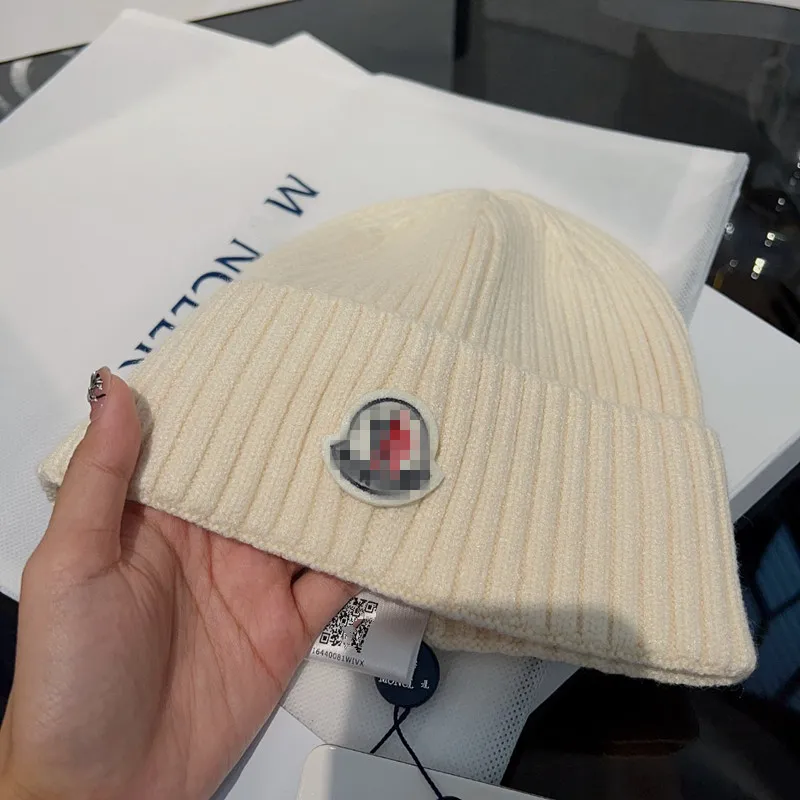 Cappelli dello stilista Berretto da uomo e da donna Autunno/inverno Cappello termico lavorato a maglia Sci Marca Cofano Plaid di alta qualità di alta qualità