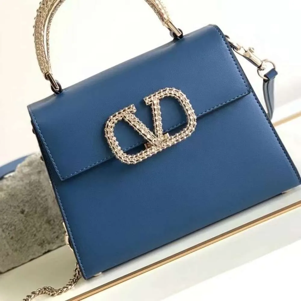 Aazon.co: Fashion Leather Woen's Clip Bag Top Handle Satchel