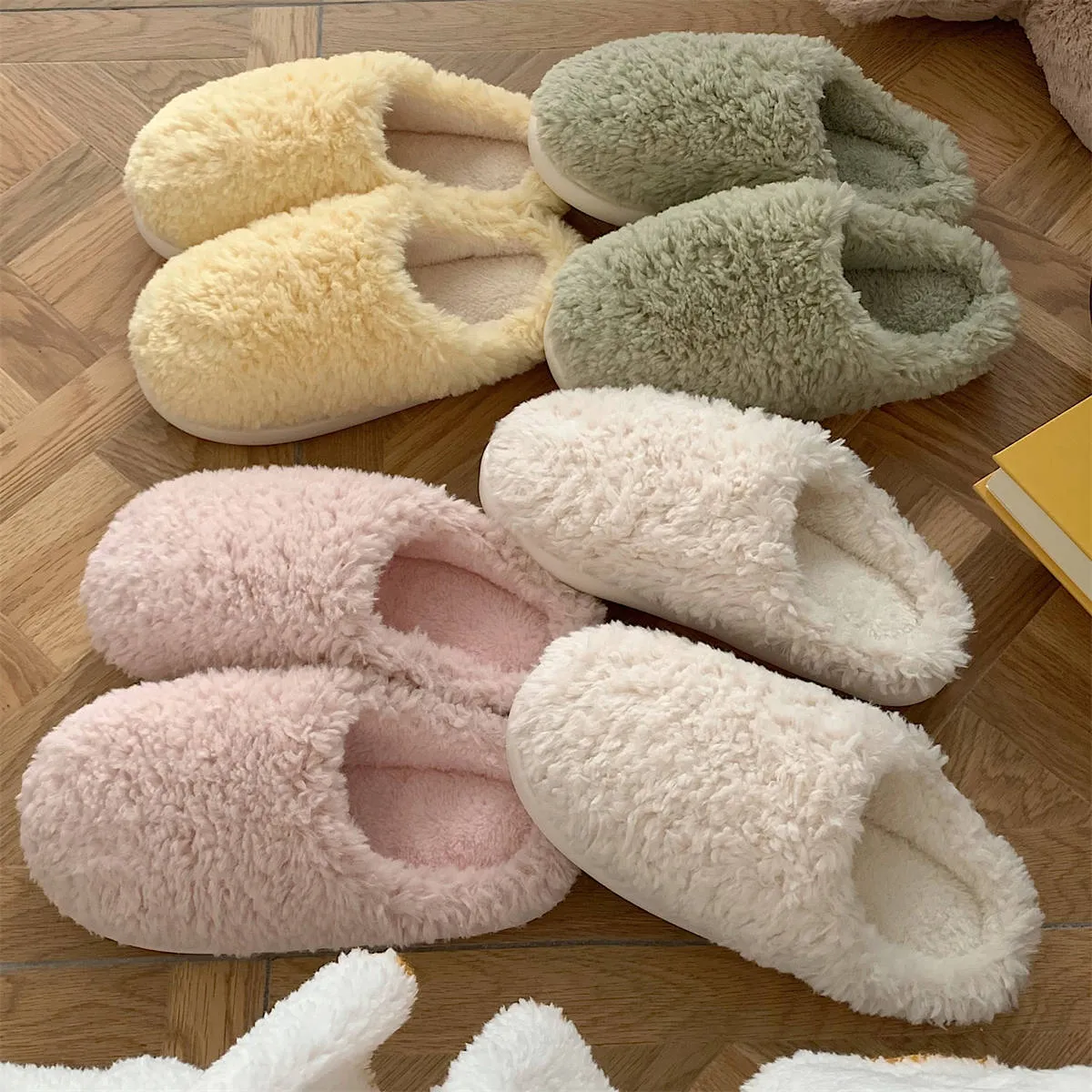 Mulheres outono e inverno rosa encaracolado camurça algodão mop lazer interior macio chinelos de algodão moda casa quarto verde quente e bonito chinelos tamanho 36-41