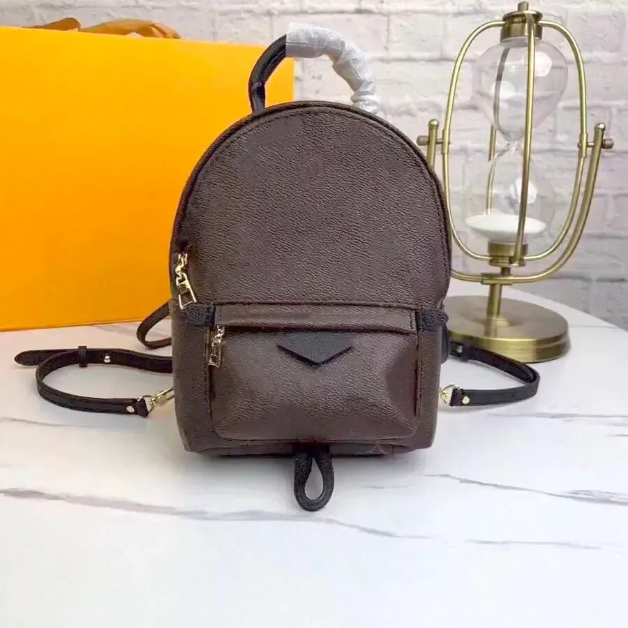 Toppkvalitetsdesignväskor lyxiga kvinnor mini ryggsäck handväskor axelväskor designers reser messenger väska kvinnlig handväska