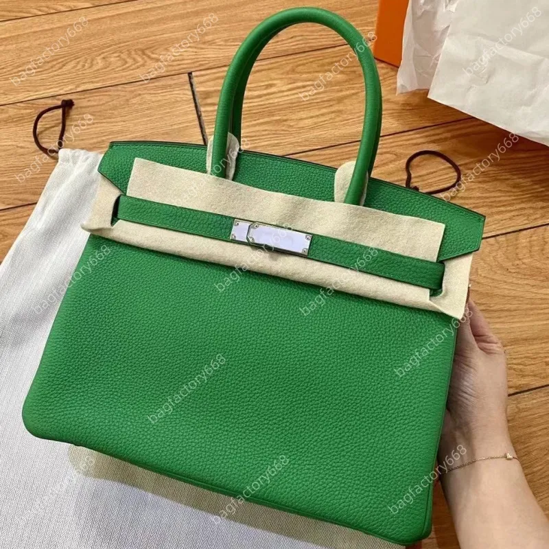 Borsa a mano di lusso 10A Borsa a mano di lusso da 35 cm Fashio Borsa a mano grande in vera pelle Borsa a mano di alta qualità con scatola Spedizione gratuita Borsa da donna con tasca interna per slot