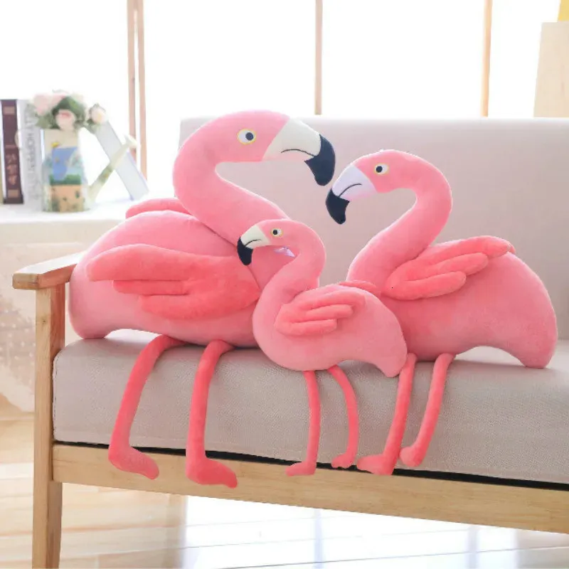 Cuscini di peluche Cuscini Cuscino/Cuscino decorativo Pink Girl Heart Flamingo Dude Peluche con cuscino per dormire Bambola di stoffa Regalo per bambini e ragazze 231016