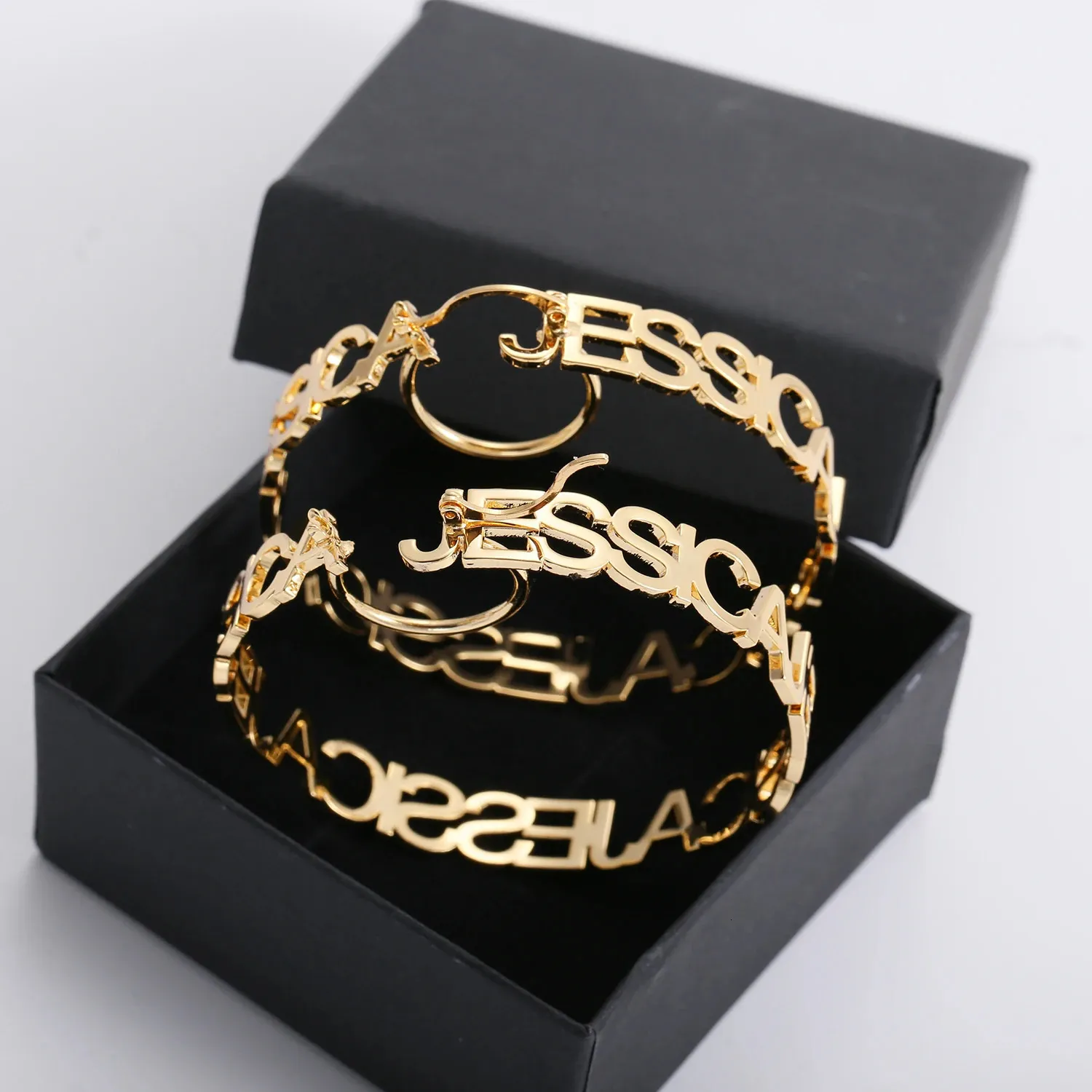 Hoop Huggie Custom Name Earring Trend Summer Hoop Earrings For Women Personalized Gold Aesthetic Jewelry Wedding Sexy Accessories 231016