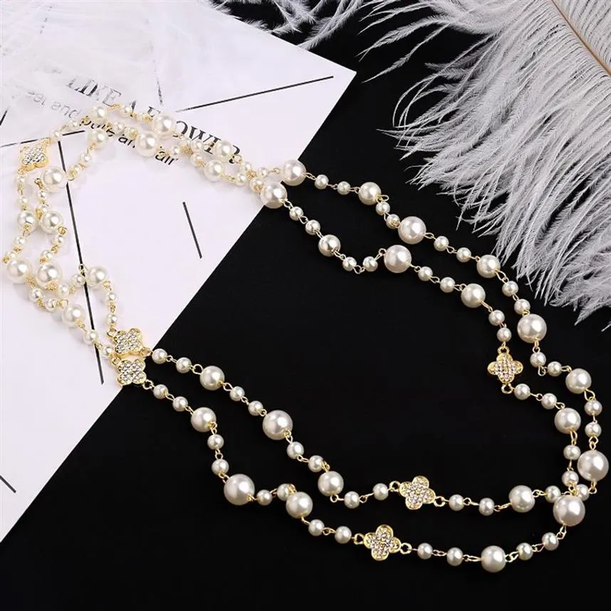 Nowy moda luksusowy projektant Diamond Lucky Leaf Pearl Classic Eleganc Multi -Long Long Swater Naszyjnik dla kobiety184U