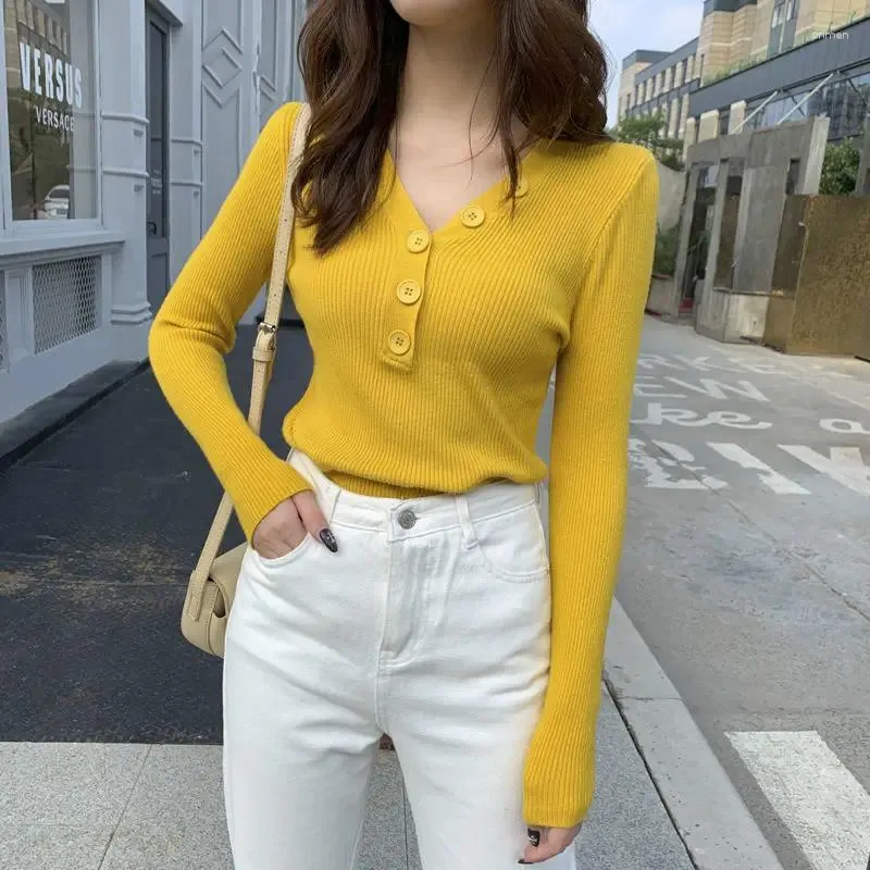 Kadın Sweaters Sarı Örgü Kız Ceket Düğmesi Külot Düşük V Yaka Sweater T-Shirt Kadınlar İnce Üst Kumaş Gömlek Giysileri Çekiyor