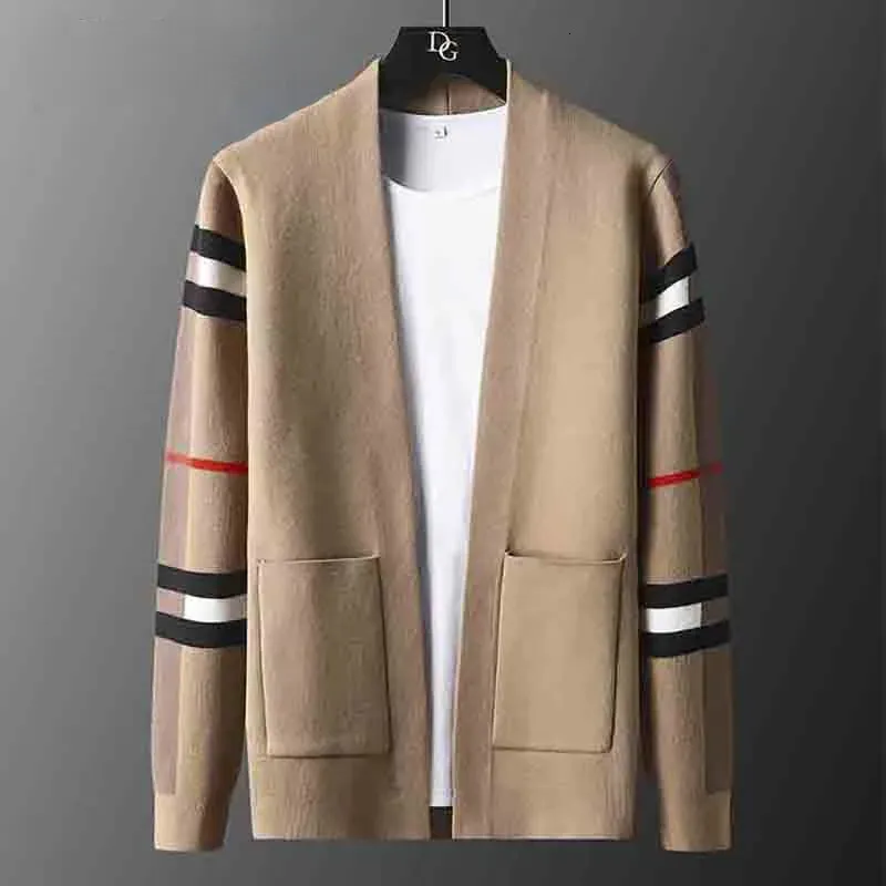 Suéter masculino de marca de luxo designer cardigan jaqueta europeia homens moda casual bolso de malha suéter casaco outono inverno 231018